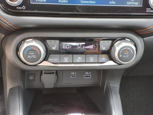 New 2025 Nissan Versa SR w/ Trunk Package image 14