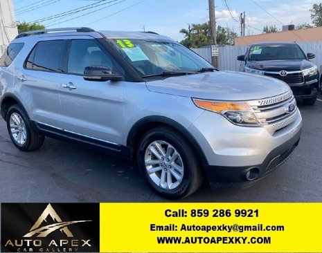 Used 2013 Ford Explorer XLT image 1