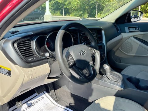 Used 2011 Kia Optima LX image 10