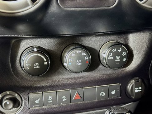 Used 2016 Jeep Wrangler Unlimited Sahara w/ Dual Top Group image 14