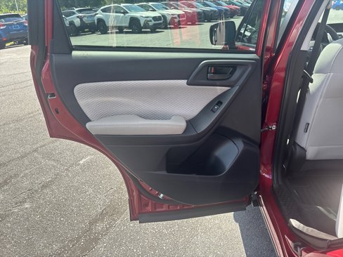 Used 2017 Subaru Forester 2.5i Premium w/ All-Weather Package image 32