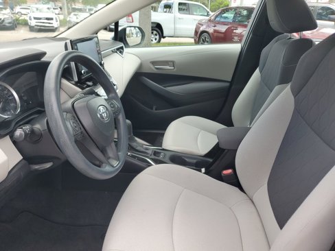 Used 2020 Toyota Corolla LE image 19