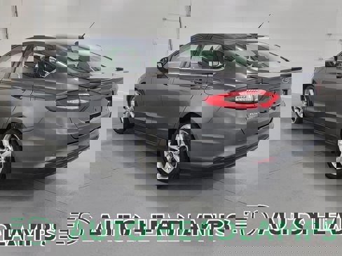Used 2015 Ford Fusion SE image 6