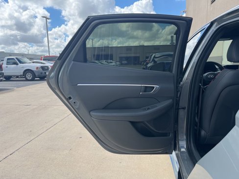 Certified 2023 Hyundai Sonata SEL Plus w/ Cargo Package image 11