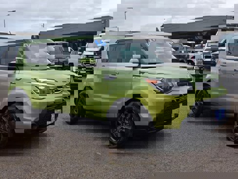 Used 2016 Kia Soul image 29
