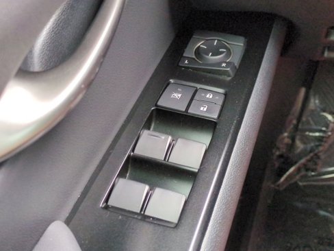 Used 2022 Lexus UX 200 image 21