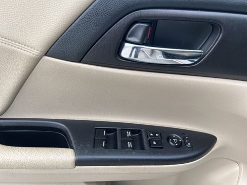 Used 2013 Honda Accord EX image 15