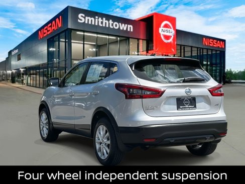 Certified 2022 Nissan Rogue Sport S image 8