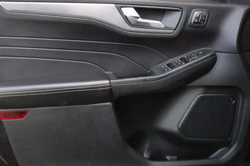 Used 2021 Ford Escape Titanium image 13