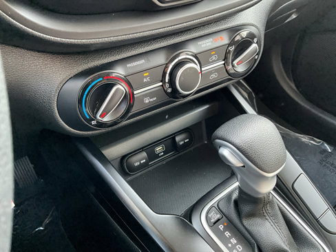Used 2023 Kia Soul LX w/ LX Technology Package image 21
