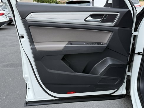 Used 2021 Volkswagen Atlas Cross Sport S w/ Luggage Net & Mats Package image 15