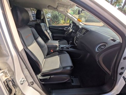 Used 2019 Nissan Pathfinder SV w/ Rock Creek Edition image 12