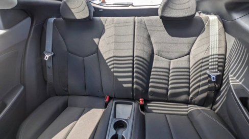Used 2016 Hyundai Veloster image 4