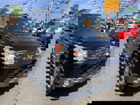 Used 2010 Hyundai Veracruz GLS image 1