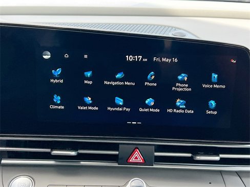 New 2025 Hyundai Elantra SEL image 15