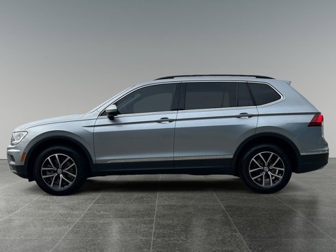 Used 2021 Volkswagen Tiguan SE image 4