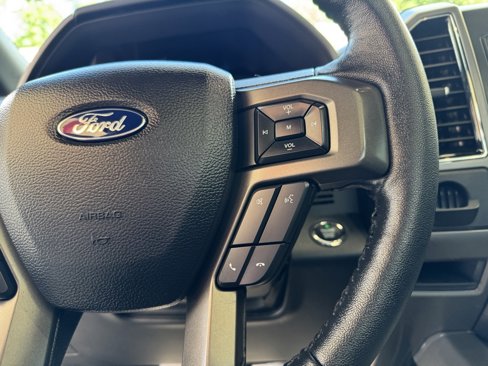 Used 2021 Ford Expedition XLT image 15