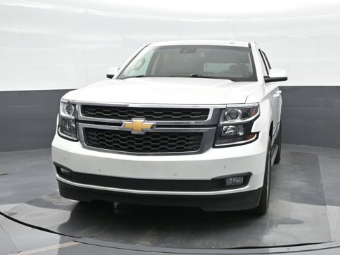 Used 2019 Chevrolet Tahoe LT w/ Luxury Package image 12