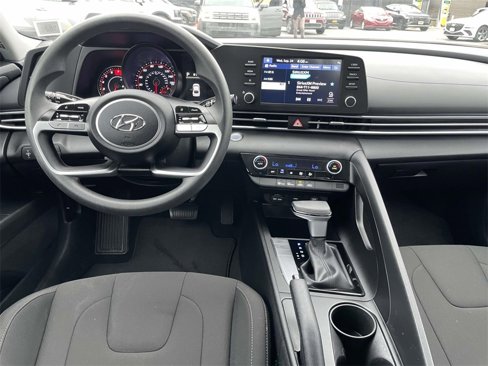 Certified 2023 Hyundai Elantra SEL image 13