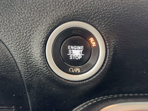 Used 2019 Dodge Challenger SXT image 22