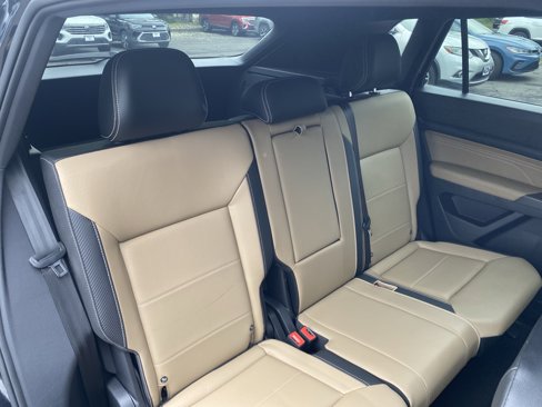 Used 2022 Volkswagen Atlas Cross Sport SE image 30