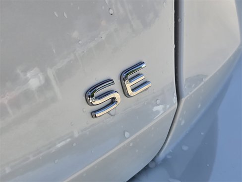 New 2025 Volkswagen Jetta SE image 8