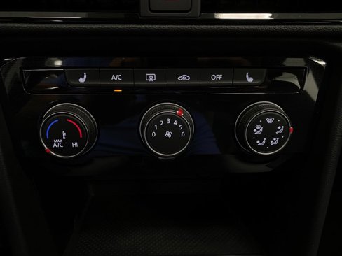 New 2025 Volkswagen Taos S image 22