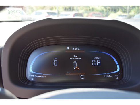 New 2025 Hyundai Venue SEL image 22