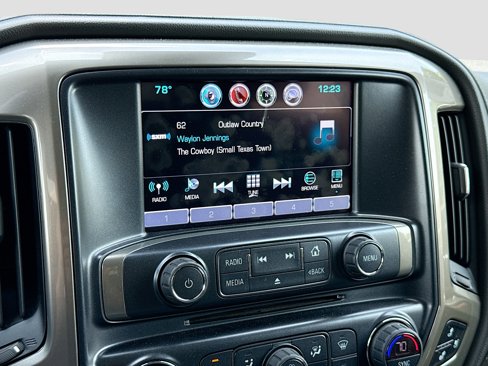 Used 2018 Chevrolet Silverado 1500 High Country image 15