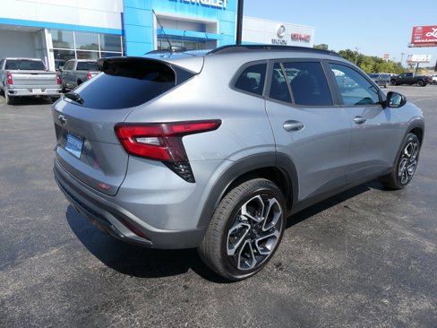 Certified 2025 Chevrolet Trax RS image 4