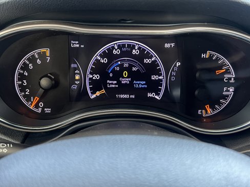 Used 2017 Jeep Grand Cherokee Limited w/ Luxury Group II image 33