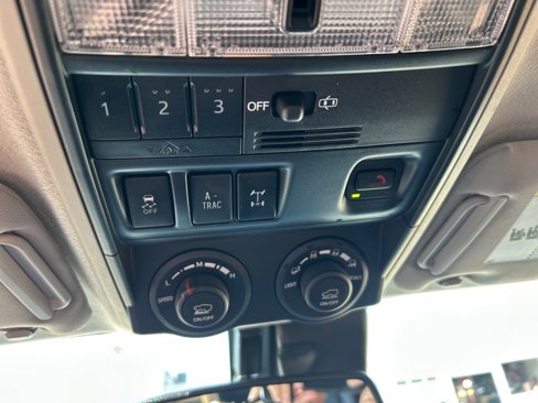 Used 2022 Toyota 4Runner TRD Off-Road Premium image 35