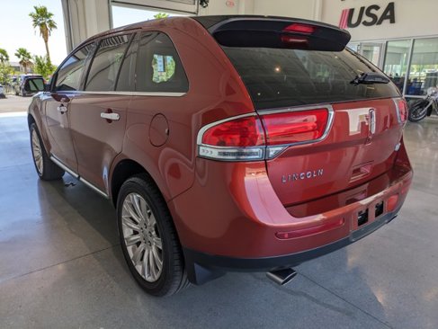 Used 2014 Lincoln MKX FWD w/ Equipment Group 102A image 8