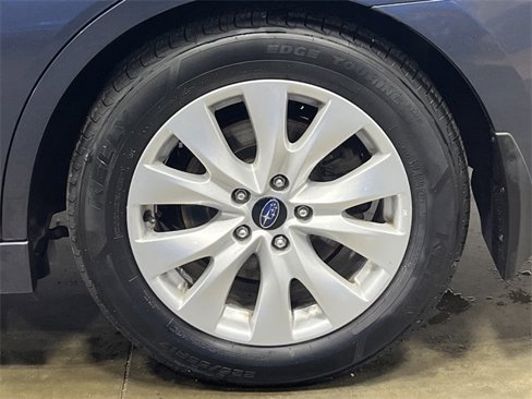 Used 2017 Subaru Legacy 2.5i Premium image 9