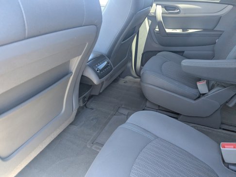 Used 2017 Chevrolet Traverse LT image 15
