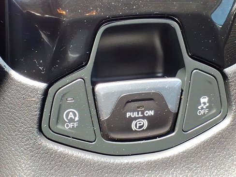 Used 2021 Jeep Compass Limited image 21