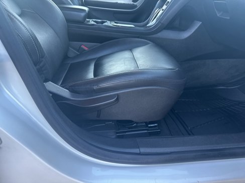 Used 2013 Chevrolet Volt Premium w/ Premium Trim Package image 21