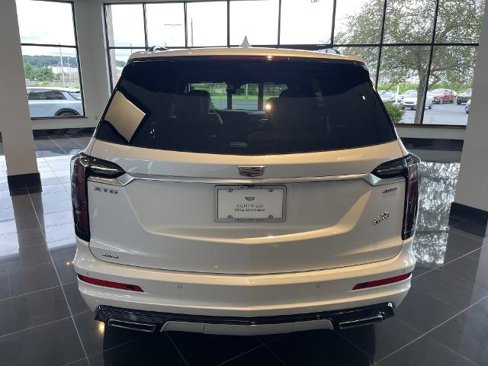 Certified 2022 Cadillac XT6 Sport w/ Technology Package image 5