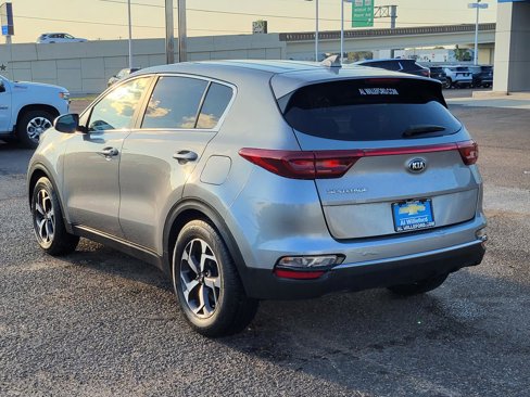 Used 2020 Kia Sportage LX image 3