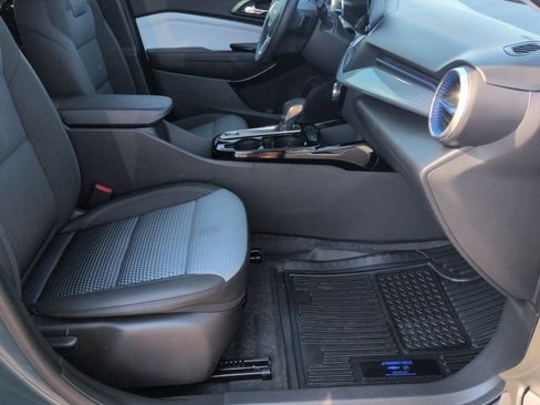 Certified 2025 Chevrolet Trax LT w/ Driver Confidence Package image 25