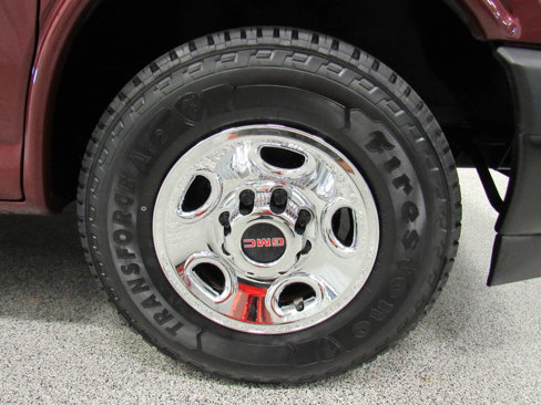 Used 2020 GMC Savana 3500 w/ Driver Convenience Package image 14