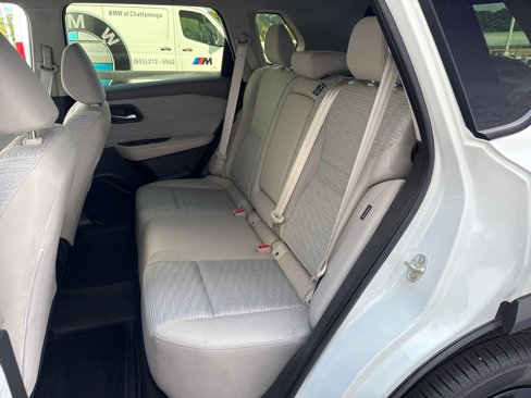 Used 2023 Nissan Rogue SV image 14