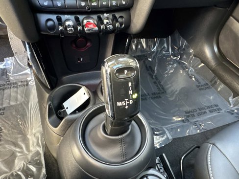 Used 2023 MINI Cooper 2-Door Hardtop image 15