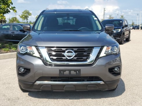 Used 2020 Nissan Pathfinder SV image 3
