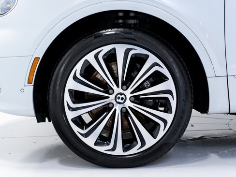 Certified 2022 Bentley Bentayga image 43