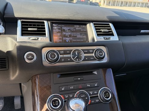 Used 2012 Land Rover Range Rover Sport HSE image 19