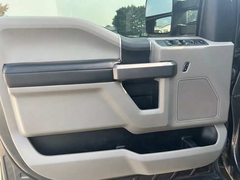 Used 2019 Ford F250 XLT w/ XLT Value Package image 10