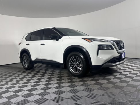 Used 2022 Nissan Rogue S image 1