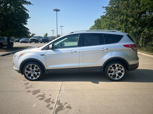 Used 2014 Ford Escape Titanium image 2