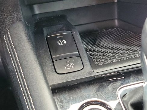Used 2023 Nissan Kicks SV image 30